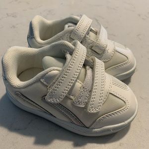 Cat & Jack size 5 sneakers